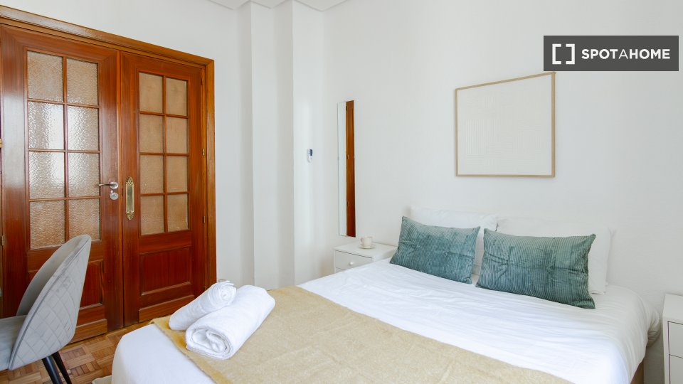 Double room Madrid, 6 beds — photo 20