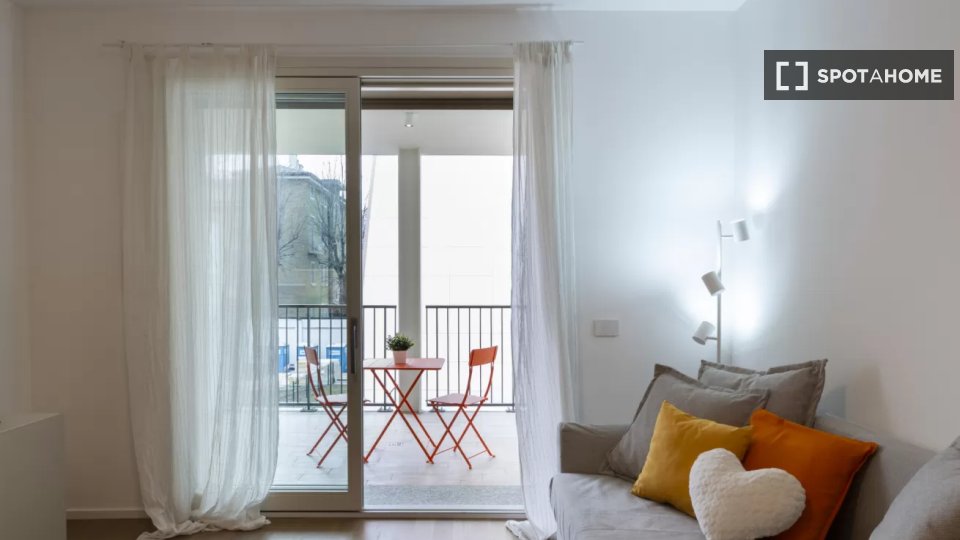 Apartment Milan, 1 bed — photo 1