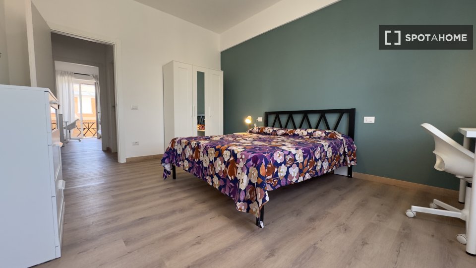Double room Rome, 3 beds, 100m² — photo 34