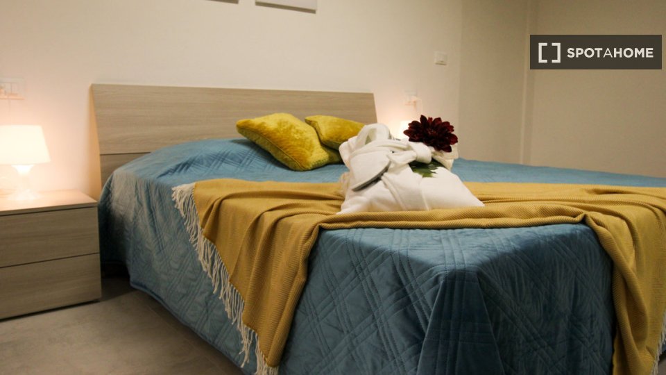 Double room Bologna, 7 beds — photo 23