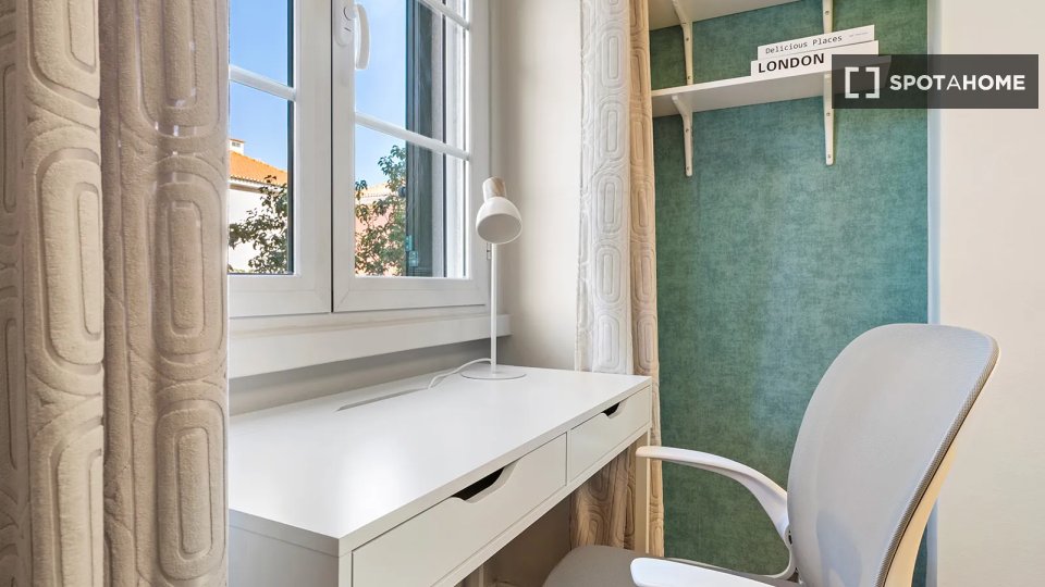 Double room Lisbon, 5 beds — photo 2