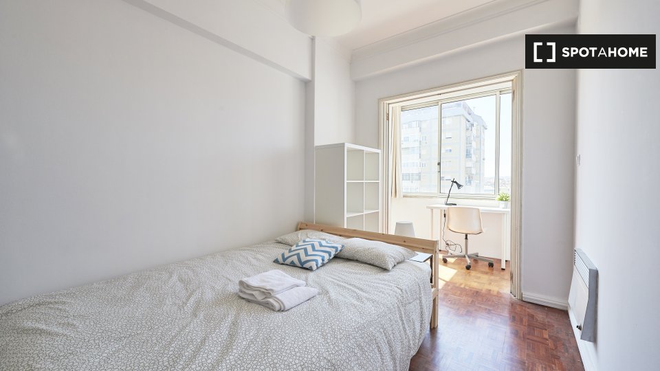 Double room Lisbon, 8 beds — photo 2