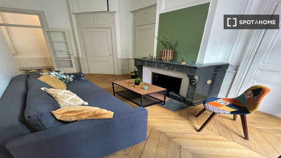 Double room Lyon, 4 beds, 110m² — photo 1