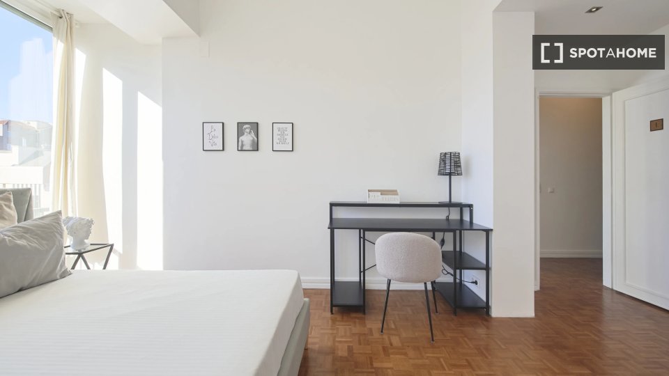 Double room Lisbon, 7 beds — photo 2