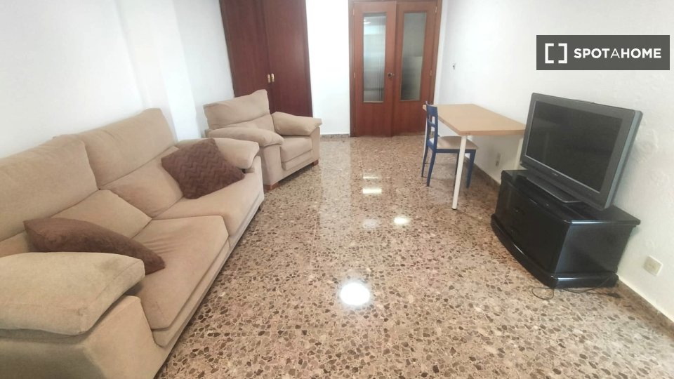 Double room Valencia, 4 beds, 120m² — photo 6
