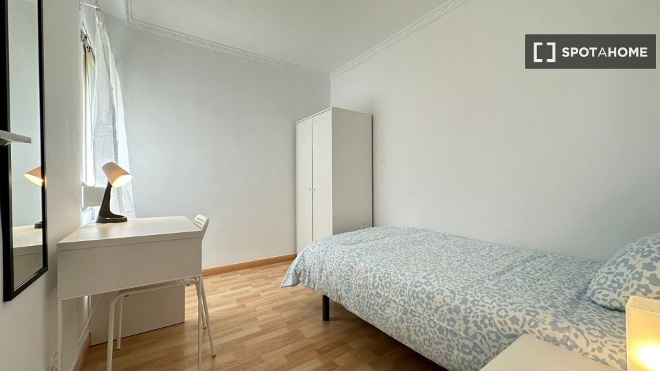 Chambre double Alcala_De_Henares, 4 chambres — photo 10