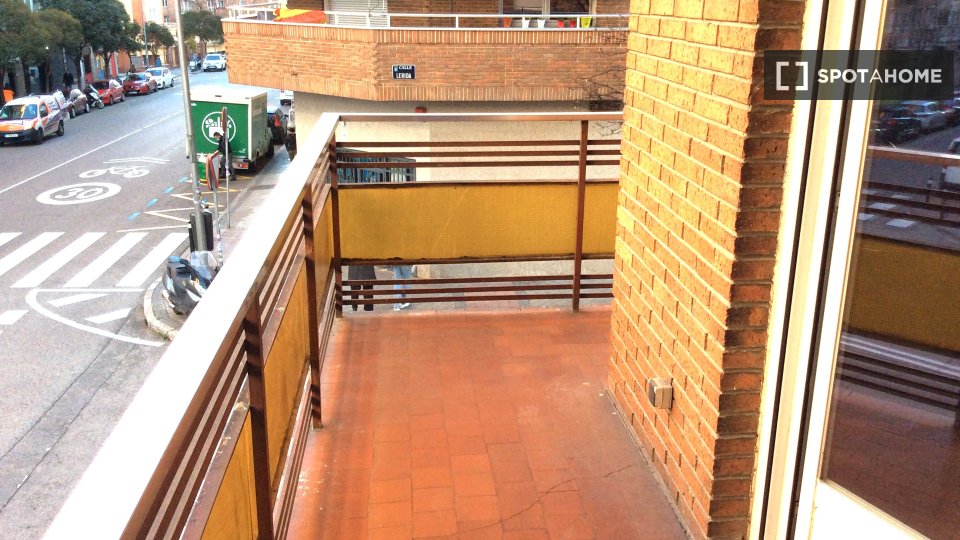 Double room Madrid, 1 bed, 110m² — photo 6