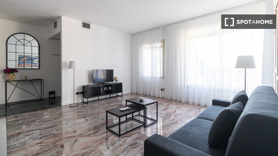 Apartment Milan, 1 bed, 120m² — photo 3