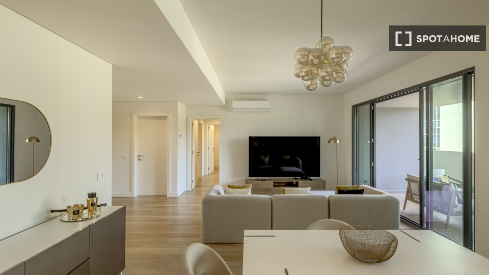 Apartment Lisbon, 2 beds — photo 19