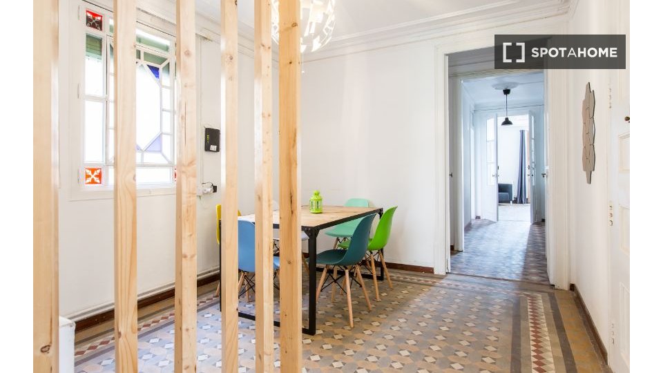 Double room Barcelona, 7 beds, 200m² — photo 14