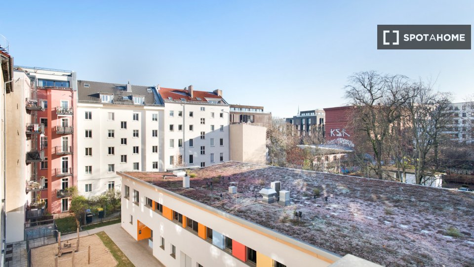 Apartment Berlin, 1 bed, 67m² — photo 3