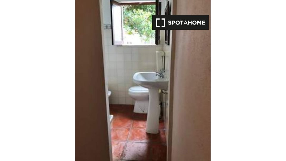 Apartment mono Lisbon — photo 9