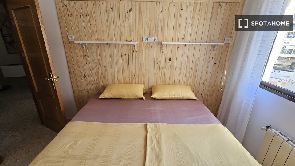 Apartment Valencia, 2 beds — photo 2