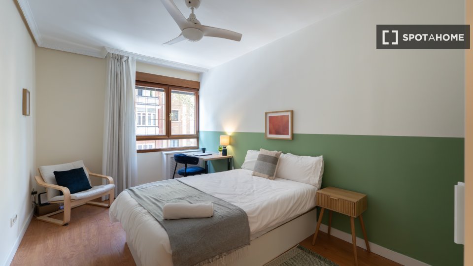 Double room Madrid, 6 beds — photo 4