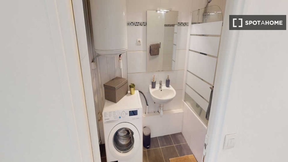 Double room Paris, 4 beds, 80m² — photo 5