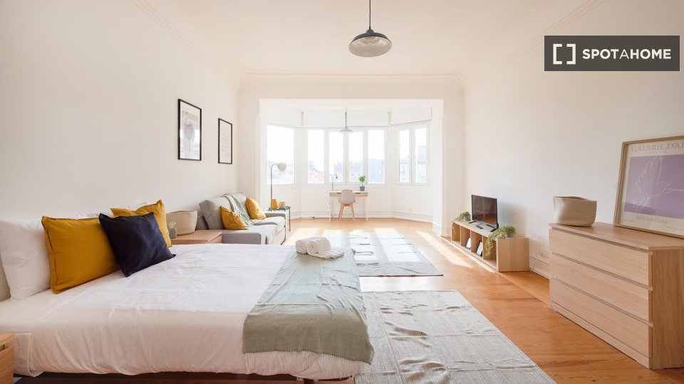 Double room Lisbon, 7 beds — photo 16