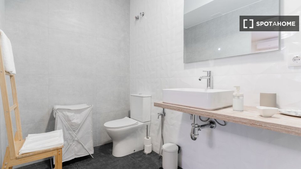 Apartment mono Valence, 45m² — photo 2