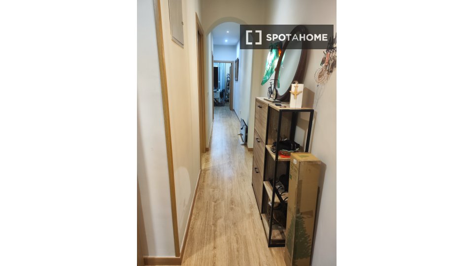 Double room Madrid, 2 beds, 60m² — photo 6