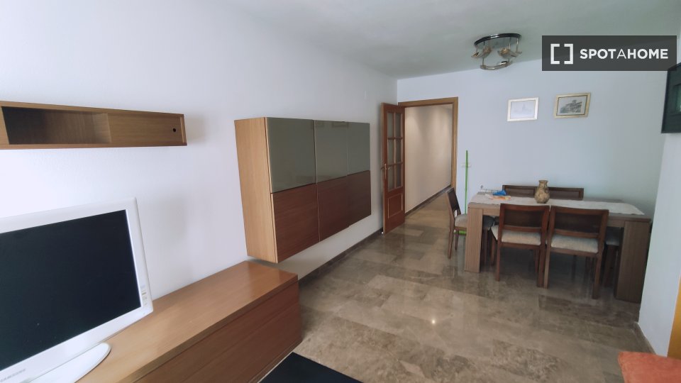 Apartment Valencia, 3 beds, 94m² — photo 8