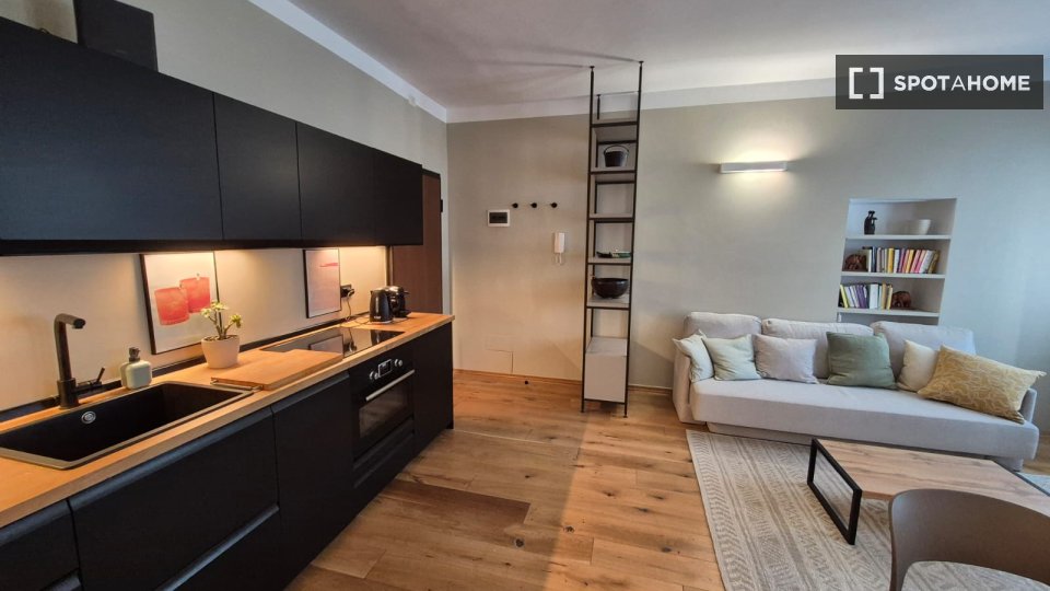 Apartment Milan, 1 bed, 53m² — photo 1