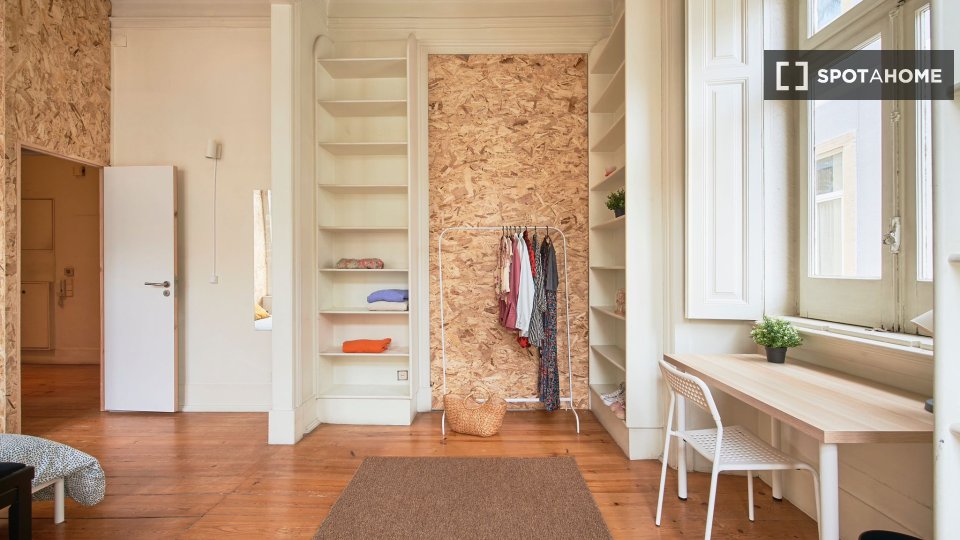 Double room Lisbon, 7 beds — photo 18
