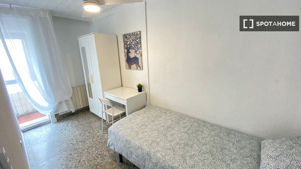 Chambre double Madrid, 5 chambres — photo 3