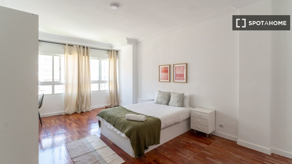 Double room Madrid, 7 beds — photo 62