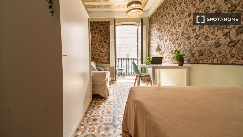 Double room Barcelona, 8 beds, 210m² — photo 18