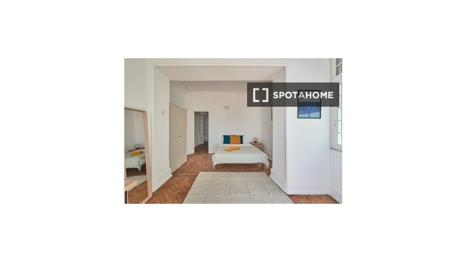 Double room Lisbon, 7 beds — photo 2