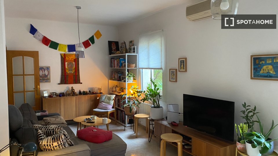 Double room Barcelona, 1 bed, 90m² — photo 4