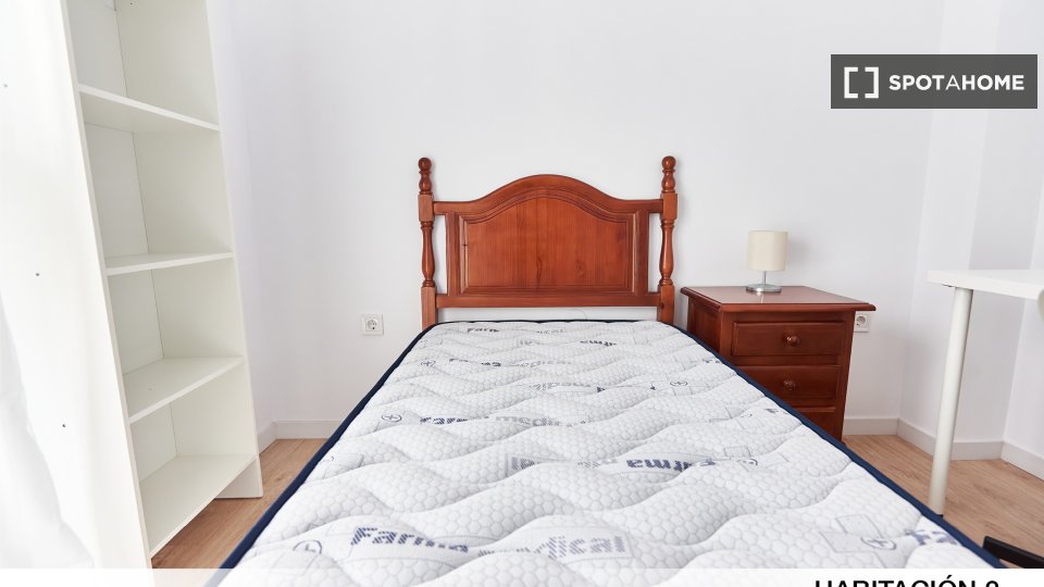Double room Seville, 5 beds — photo 64