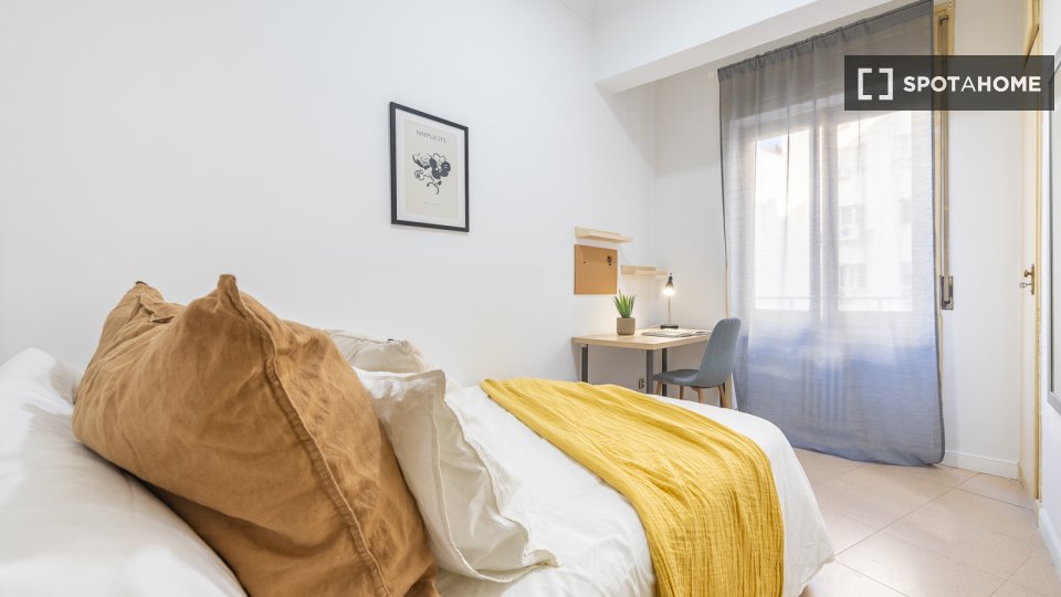 Double room Madrid, 18 beds — photo 28