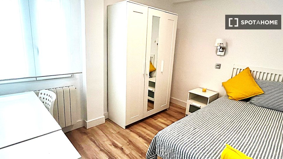Apartment Madrid, 4 beds — photo 11