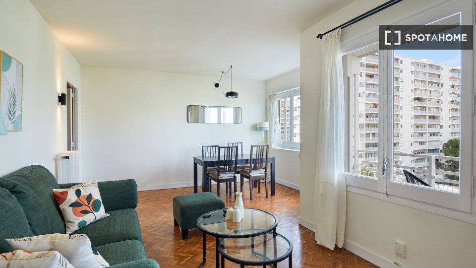 Apartment Barcelona, 3 beds, 82m² — photo 29