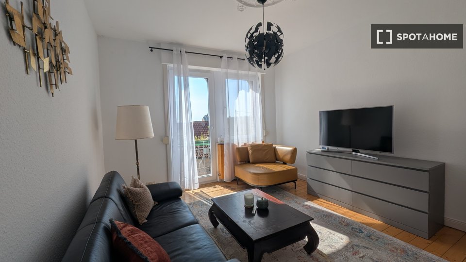 Apartment Frankfurt, 3 beds, 64m² — photo 6