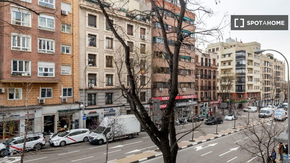 Apartment Madrid, 4 beds — photo 3