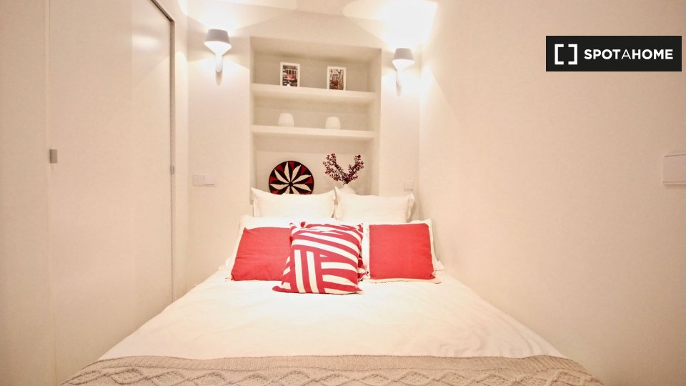 Apartment Lisbon, 2 beds — photo 11
