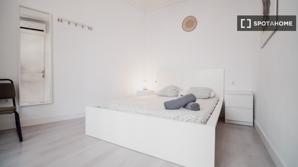 Habitación doble Barcelona, 5 habitaciones — foto 8