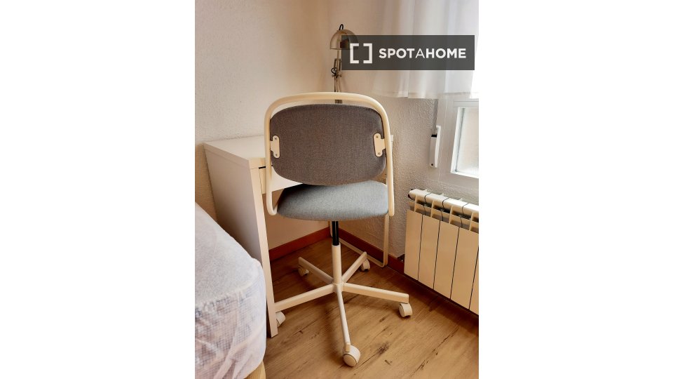 Double room Madrid, 4 beds, 90m² — photo 41