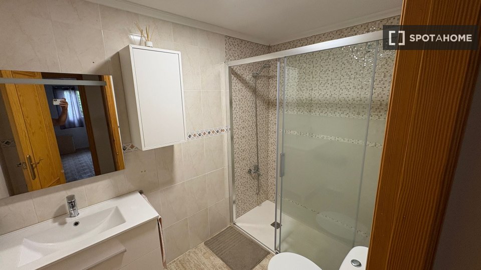 Apartment Alicante, 2 beds, 60m² — photo 4