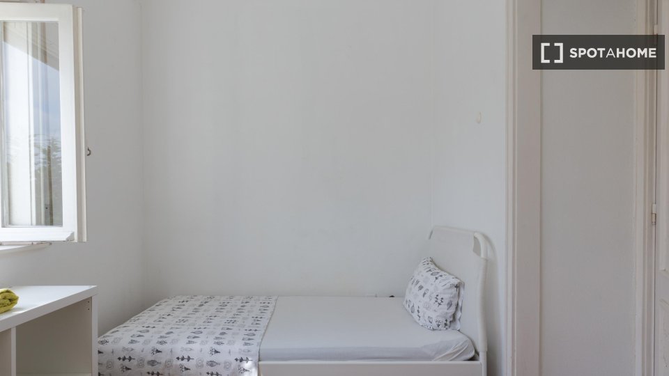 Double room Porto, 11 beds, 380m² — photo 17
