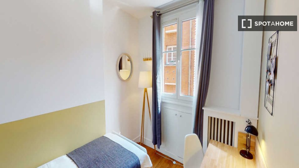 Stanza in appartamento con 5 camere da letto, Auteuil-Sud, Parigi - à Paris