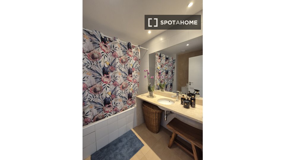 Apartment mono Lisbon, 61m² — photo 10