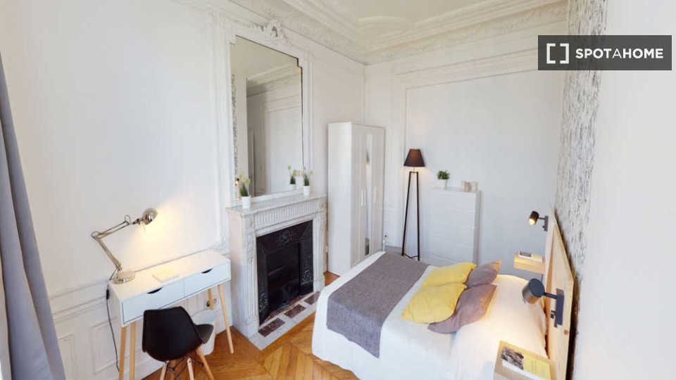 Double room Paris, 10 beds, 180m² — photo 11