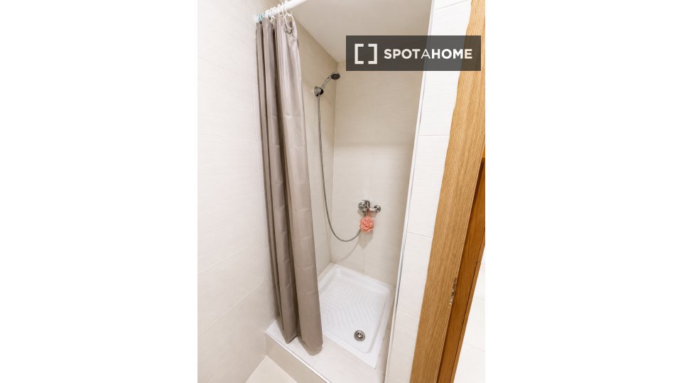 Apartment Madrid, 4 beds, 100m² — photo 10