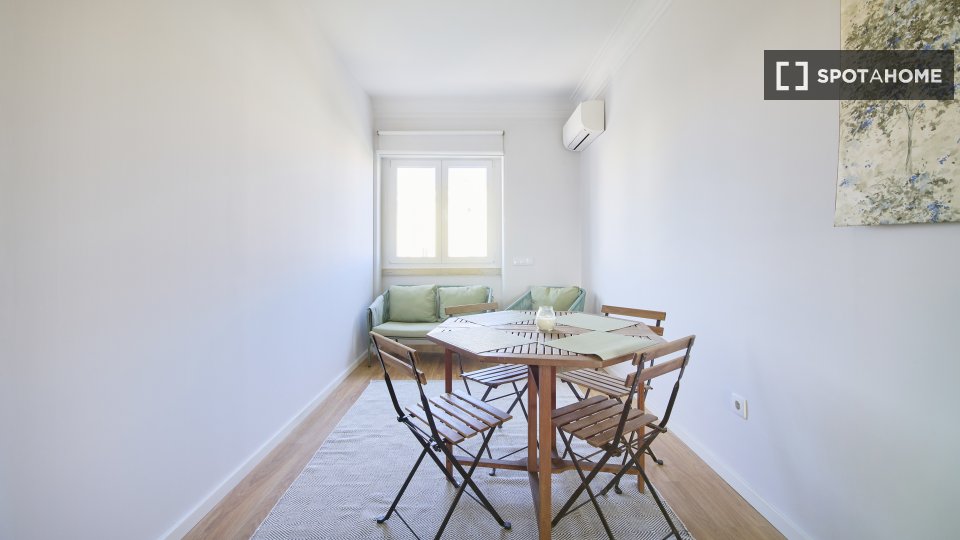 Double room Lisbon, 4 beds — photo 1