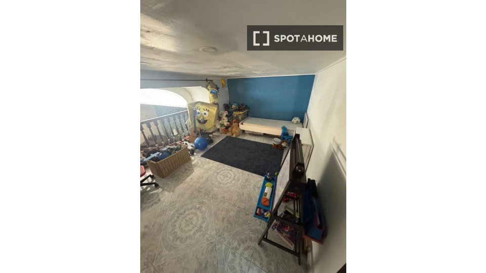 Apartment Naples, 5 beds — photo 11
