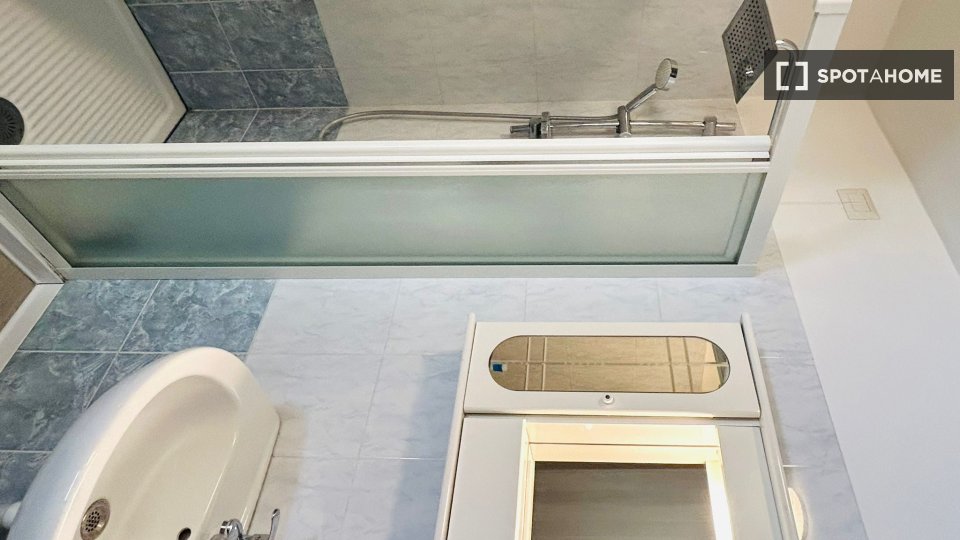 Double room Milan, 2 beds, 70m² — photo 6