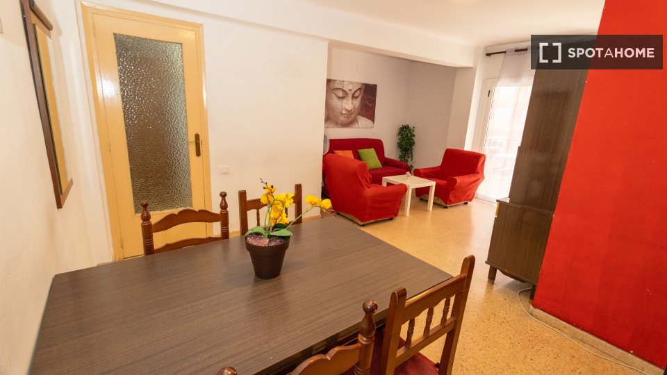 Double room Valencia, 4 beds — photo 13