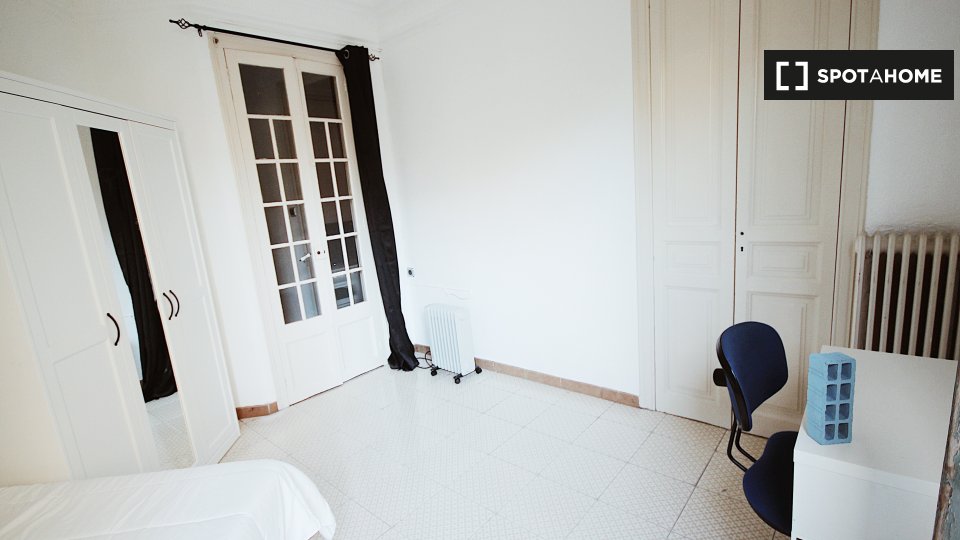 Double room Barcelona, 4 beds — photo 6